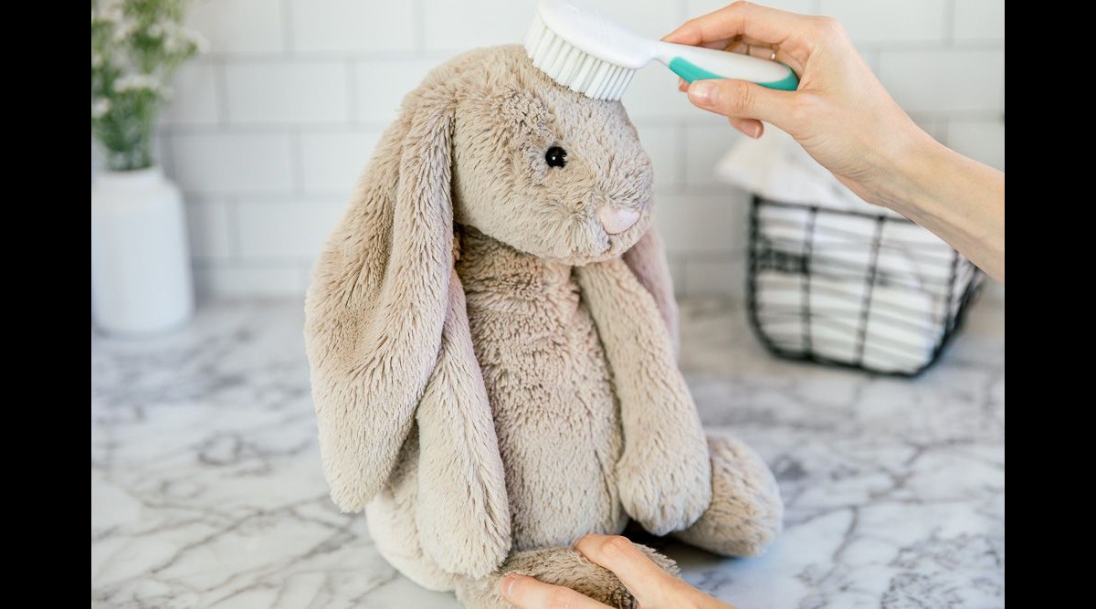 How to wash stuffed animals